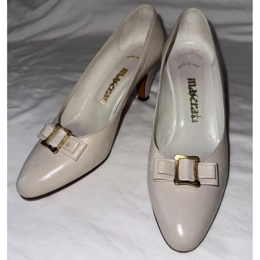 Vintage Maserati Cream Off White Leather Gold Buckle Bow Cone Heel Pumps 5B